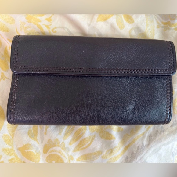 Michael Kors Brown Leather  Wallet | Gold Logo | 12 Card Slots | - Picture 1 of 9